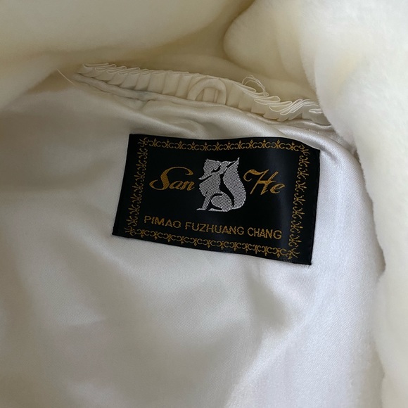 Cream / white faux fur coat / throw - Picture 2 of 5